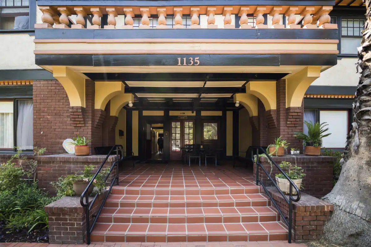 Alcoholism Center for Women - Thumbnail 2