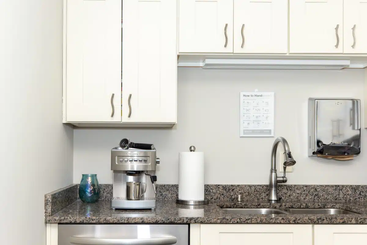 Arista Recovery at Overland Park - Thumbnail 7