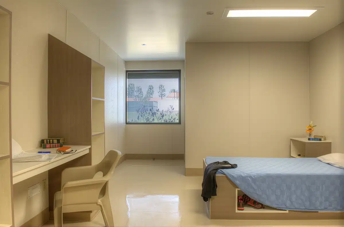 Aurora Charter Oak Hospital - Thumbnail 7