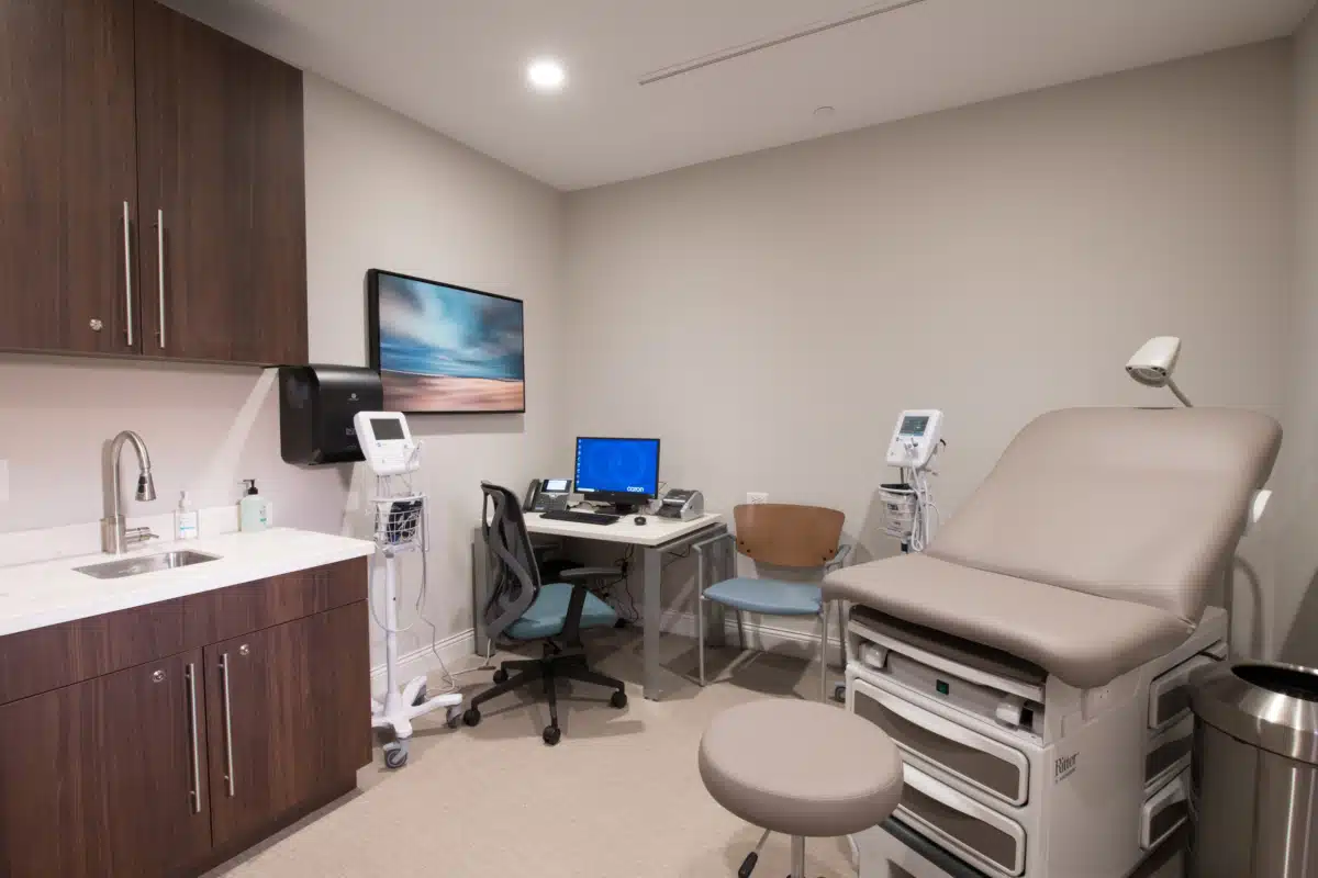 Caron of Florida - Thumbnail 10