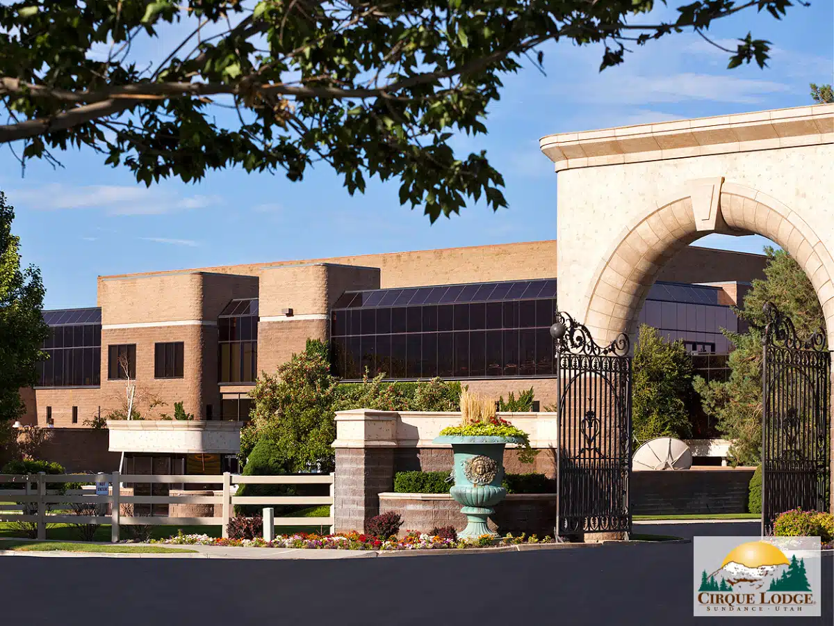 Cirque Lodge Studio - Preview