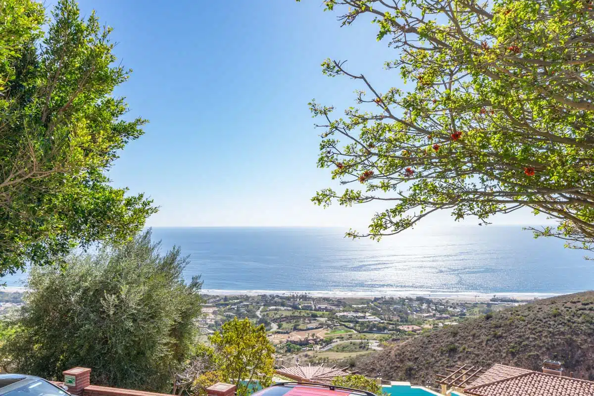 Cliffside Malibu 2 - Thumbnail 5