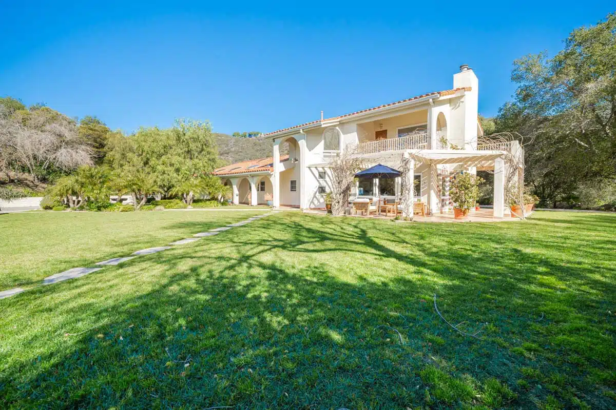 Cliffside Malibu - Thumbnail 6