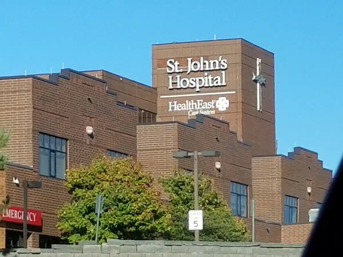 Fairview Saint Johns Hospital - Thumbnail 3