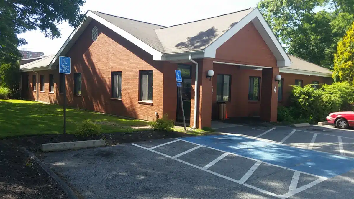 Family Healthcare Center at SSTAR - Thumbnail 2