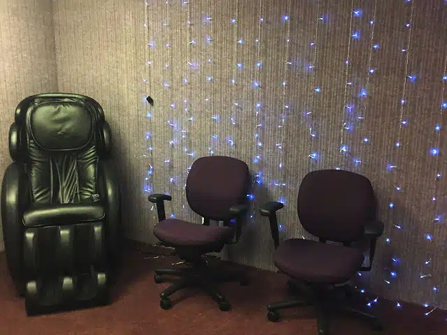 Helping Hands Recovery Center - Thumbnail 9