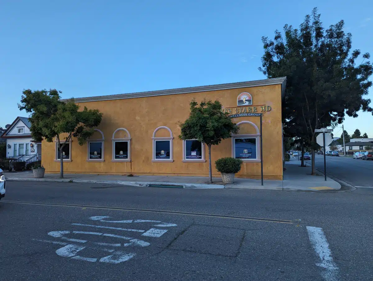 Ken Starr MD Wellness Group - Thumbnail 10