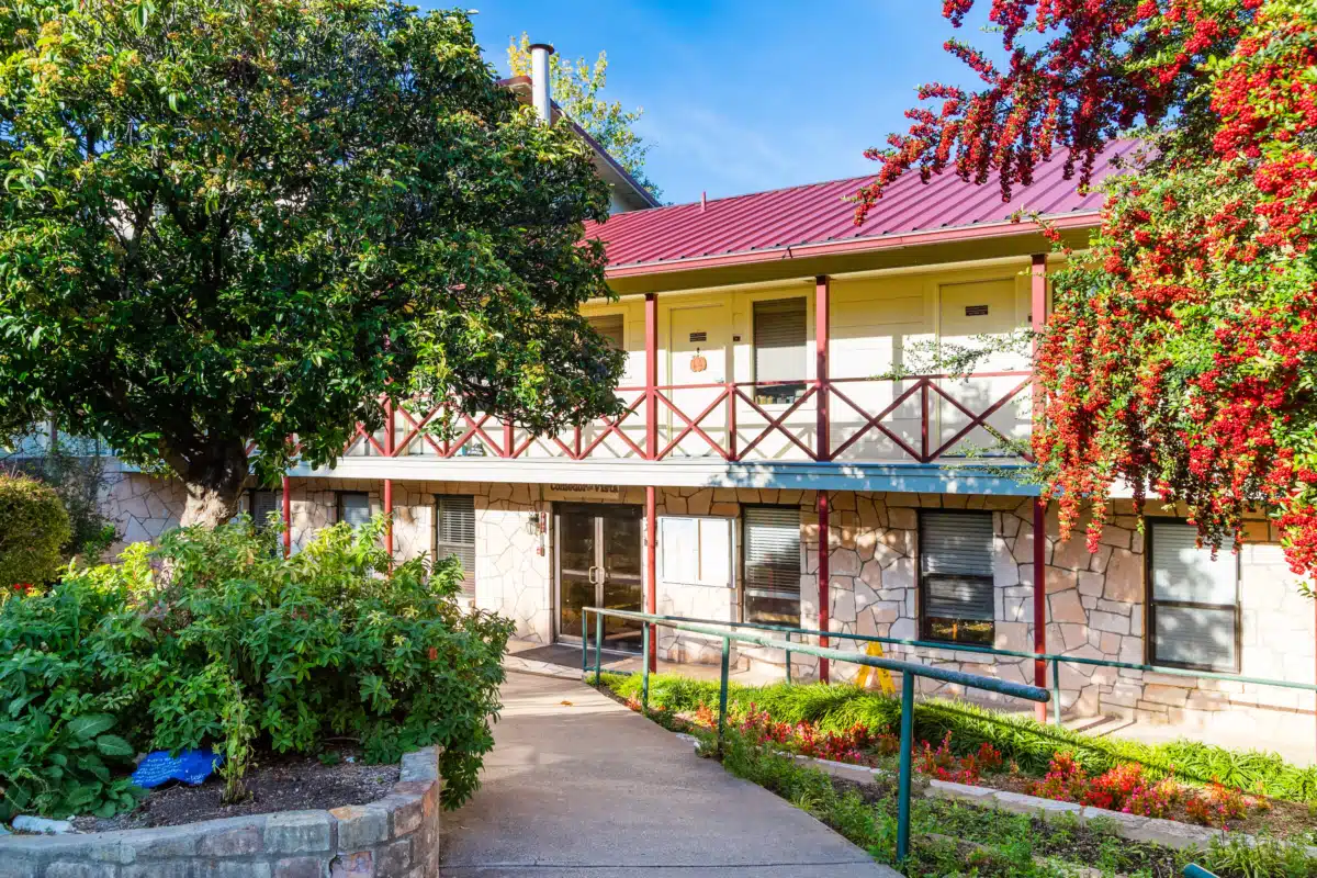 La Hacienda Treatment Center - Thumbnail 4