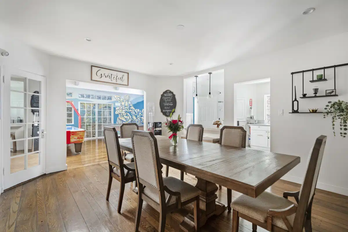 Luxe Recovery - Thumbnail 3