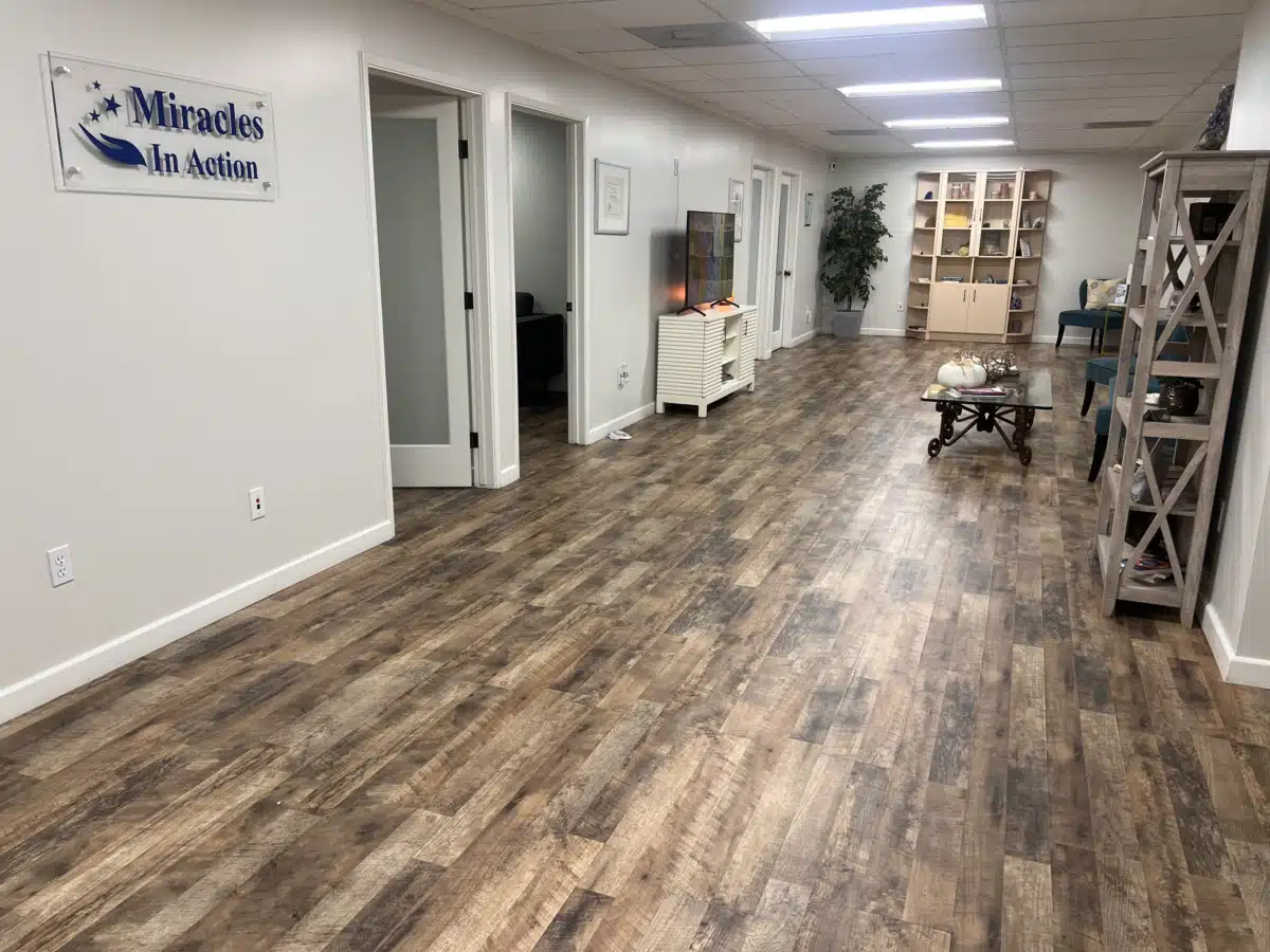 Miracles in Action - Thumbnail 8