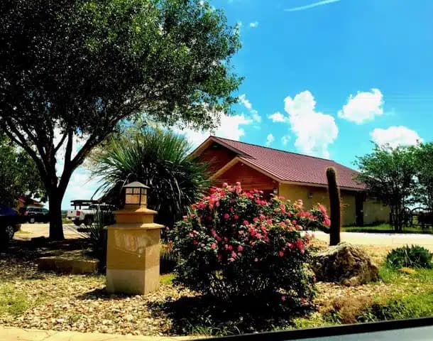 New Hope Ranch - Thumbnail 2