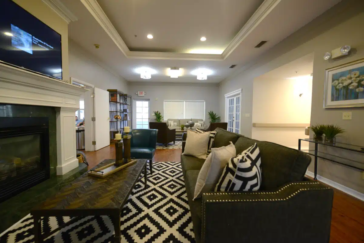 Promises Five Palms - Thumbnail 3