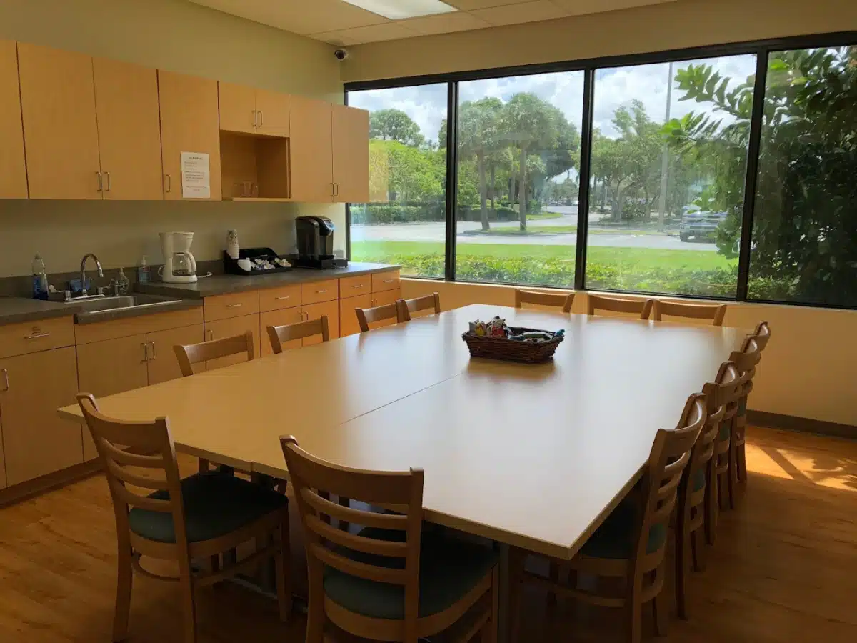 Reprieve LLC - Thumbnail 5