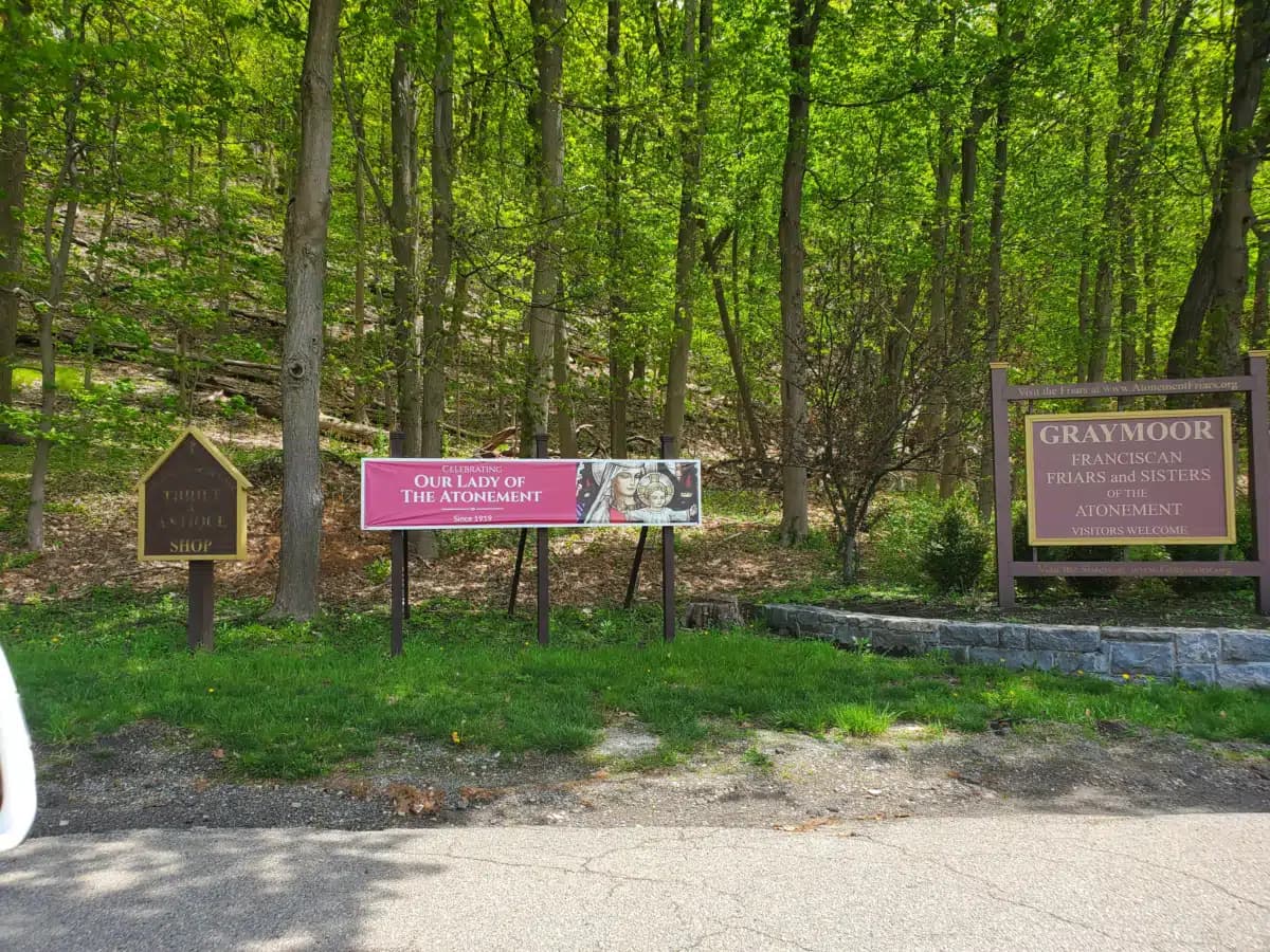 Saint Christophers Inn - Thumbnail 3