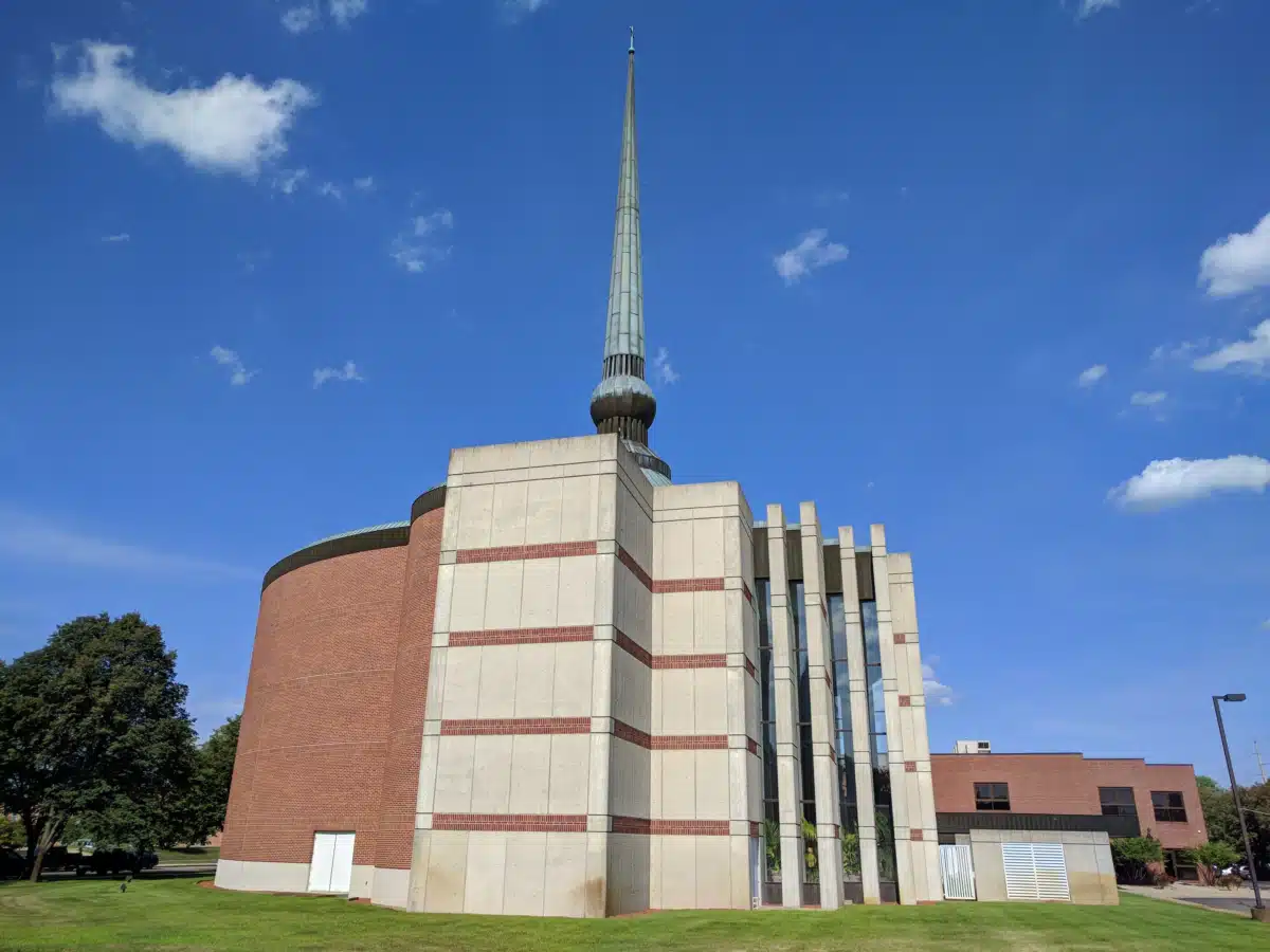 Saint Peters Lutheran Church - Thumbnail 3