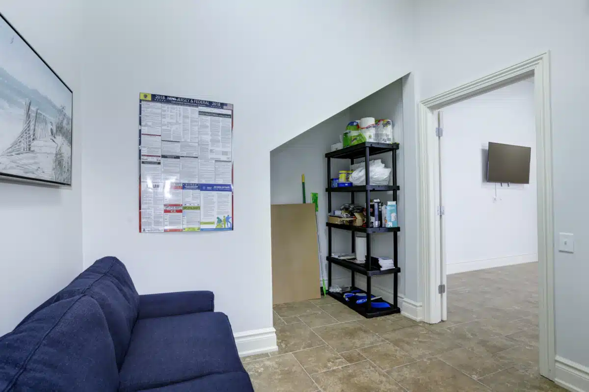 Seacrest Recovery Center - Thumbnail 9