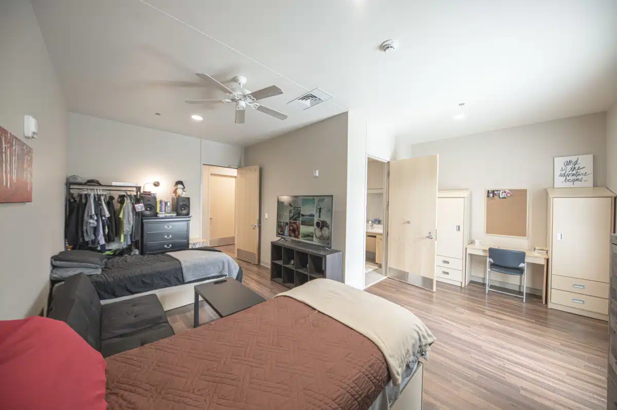 Springboard Center - Thumbnail 4