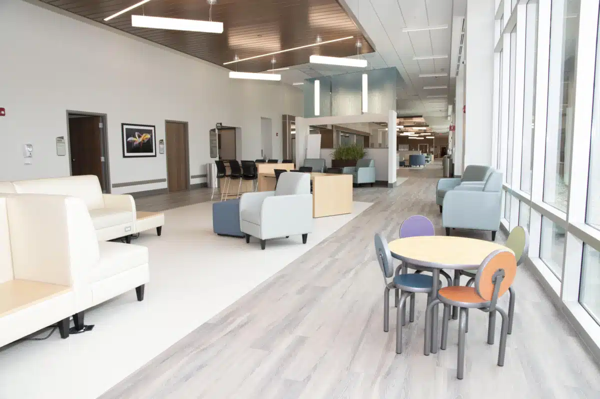 Tulsa VA Outpatient Clinic - Thumbnail 3