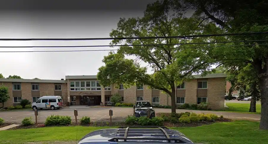 Villa at Bryn Mawr LLC - Thumbnail 9