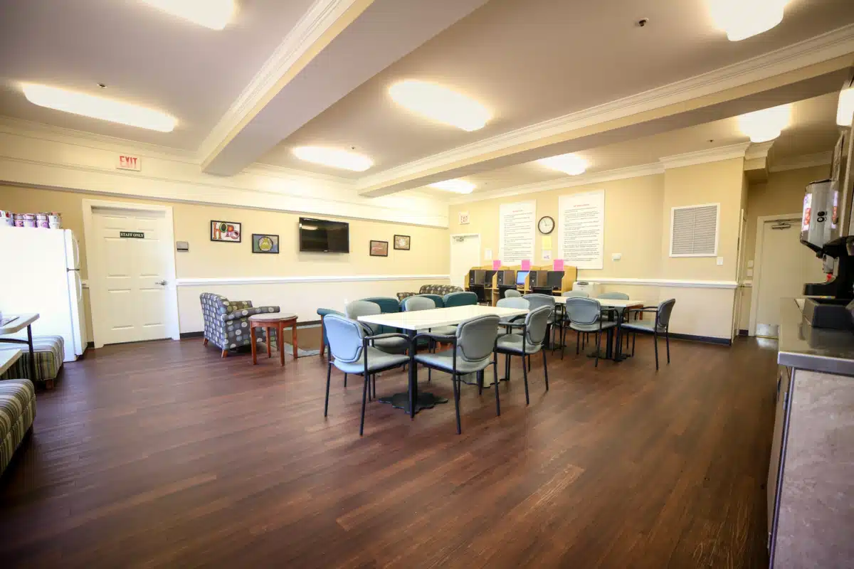 Williamsburg Place - Thumbnail 4