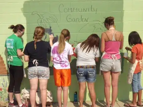 Youth Emergency Services Inc - Thumbnail 8